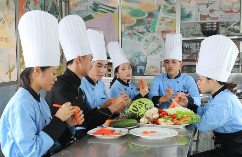 Du khách có thể tham gia vào các lớp học nấu ăn