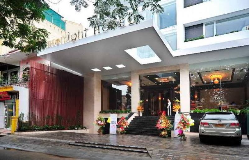 Moonlight Hotel Hue cách trung tâm Huế chỉ 800m